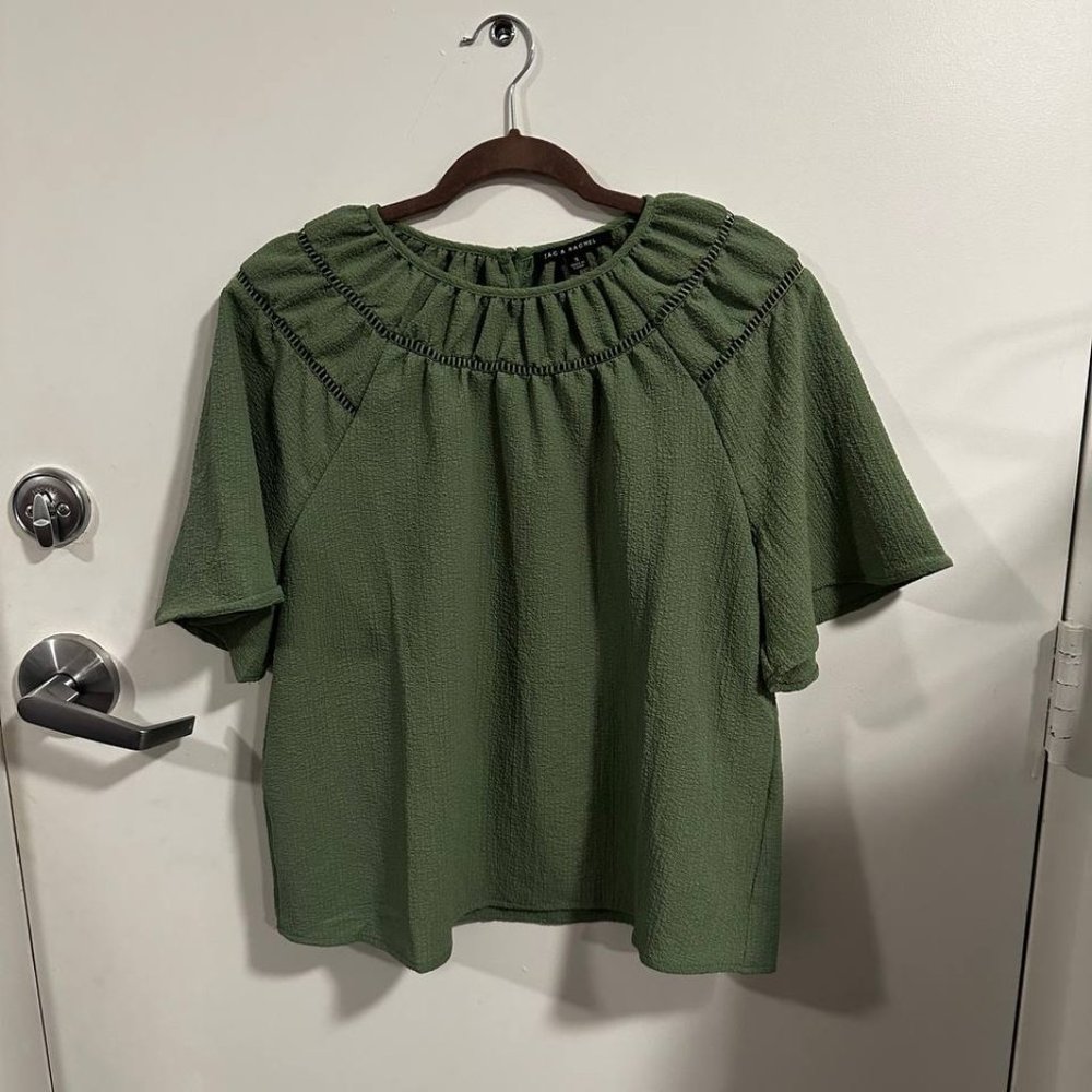 Zac & Rachel Green Short Sleeve Blouse